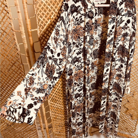 Free People Play it Cool Ivory / Cream Boho Kimono - Picture 13 of 14